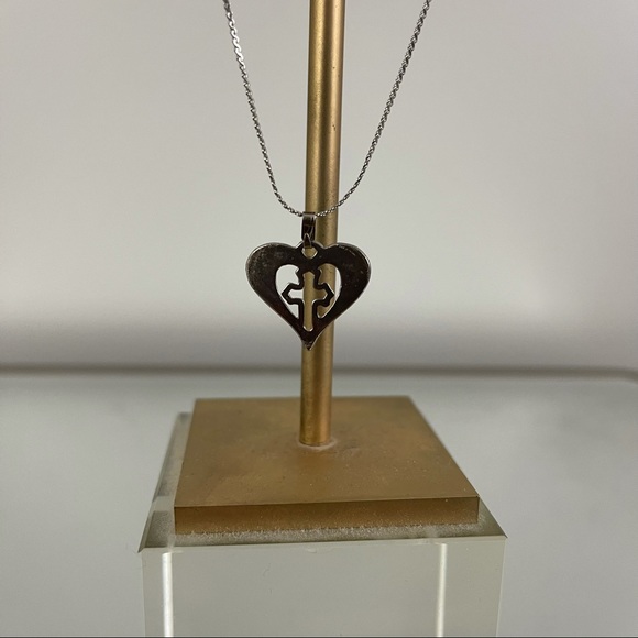 Vintage Turquoise Stone Cross In Heart Necklace NEW - Picture 4 of 5